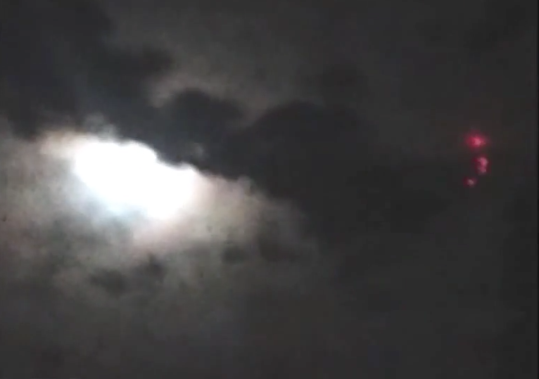 UFO Over Sao Paolo Brazil With Red Lights